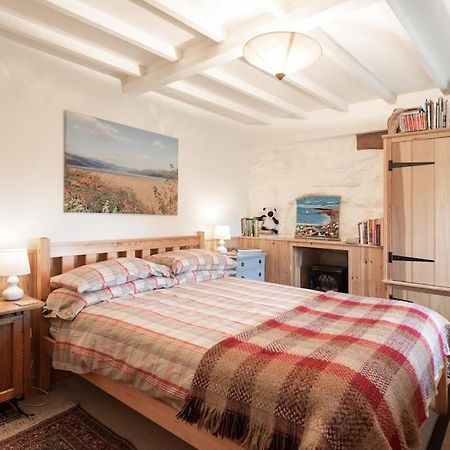 Traditional Stone Cottage With Sea Views In Snowdonia National Park Brynkir Екстериор снимка