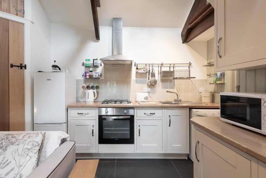 Traditional Stone Cottage With Sea Views In Snowdonia National Park Brynkir Екстериор снимка