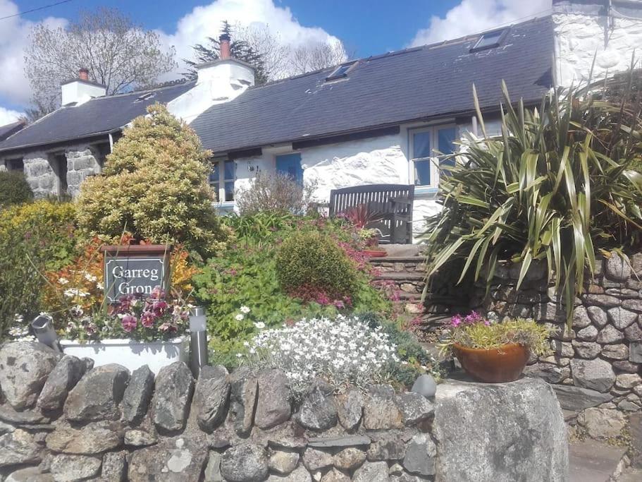 Traditional Stone Cottage With Sea Views In Snowdonia National Park Brynkir Екстериор снимка