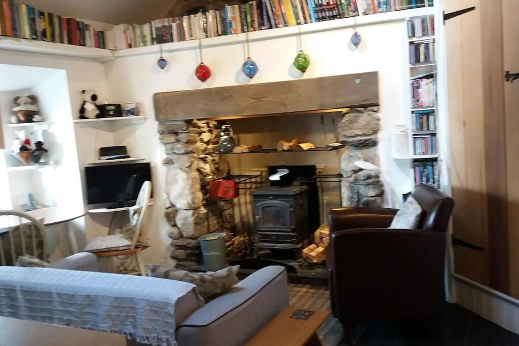Traditional Stone Cottage With Sea Views In Snowdonia National Park Brynkir Екстериор снимка