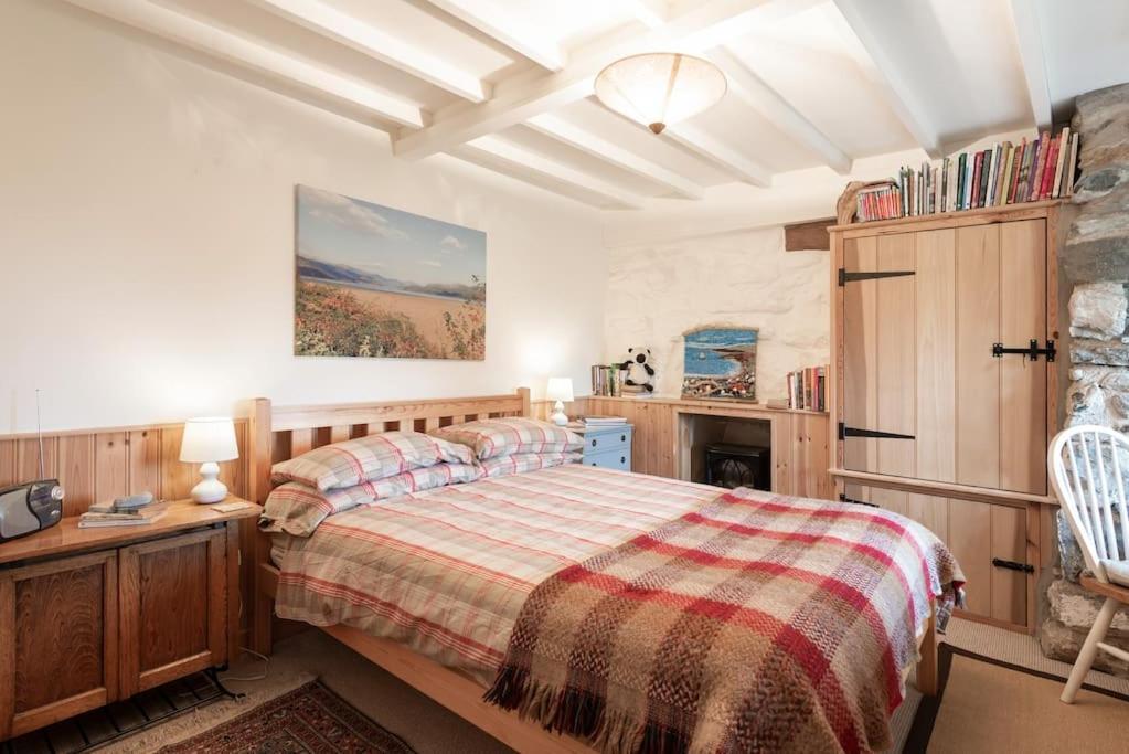 Traditional Stone Cottage With Sea Views In Snowdonia National Park Brynkir Екстериор снимка