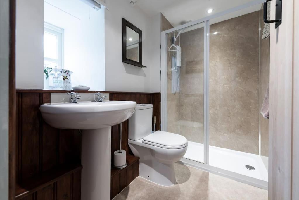 Traditional Stone Cottage With Sea Views In Snowdonia National Park Brynkir Екстериор снимка